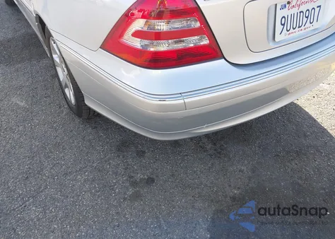 2006 Mercedes-Benz C 280 Luxury из США, поврежденный, VIN WDBRF54H16A905075